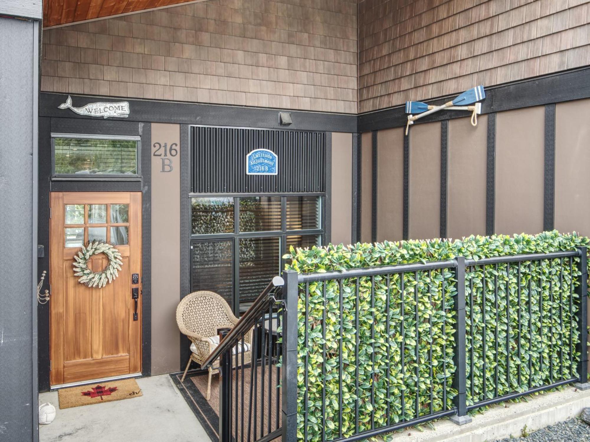 Handsome Dan'S Vacation Cottage Rentals Port Renfrew Exterior foto