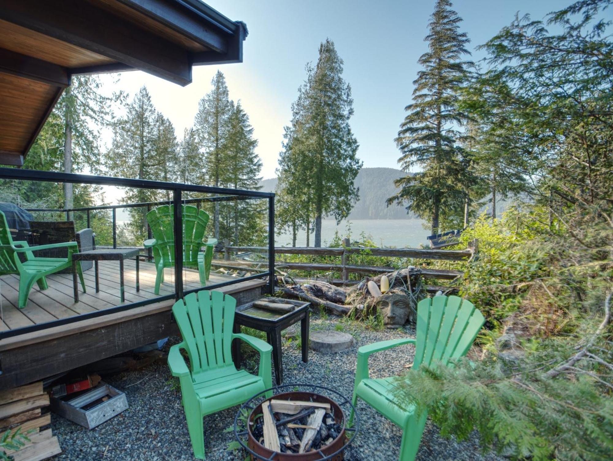 Handsome Dan'S Vacation Cottage Rentals Port Renfrew Exterior foto